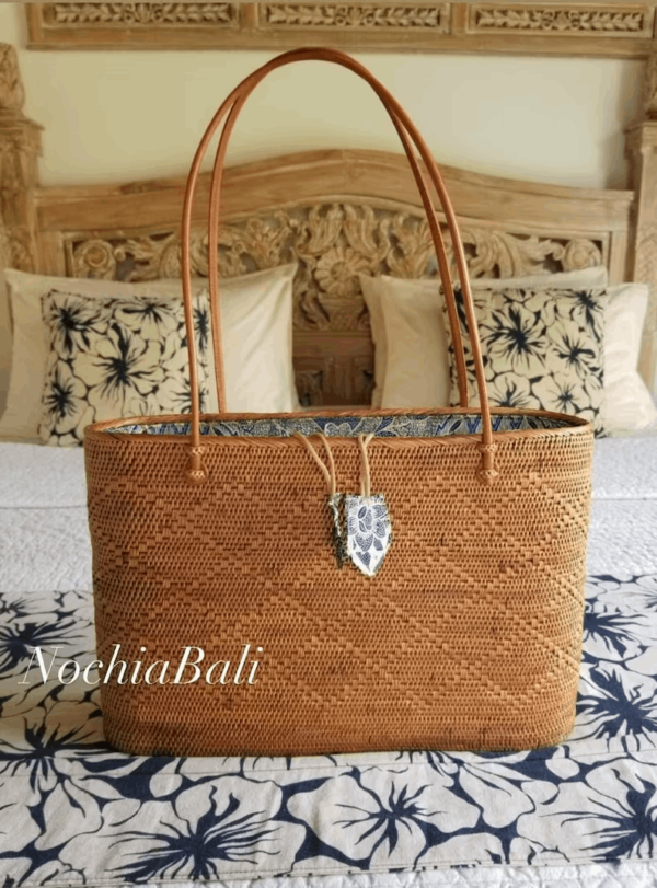 Summer Rattan Tote, Straw Tote bag, Woven Beach Bag, one shoulder summer handbag, genuine leather strap